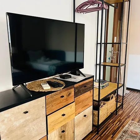 Apartment Desi House 302 A Large Cozi
