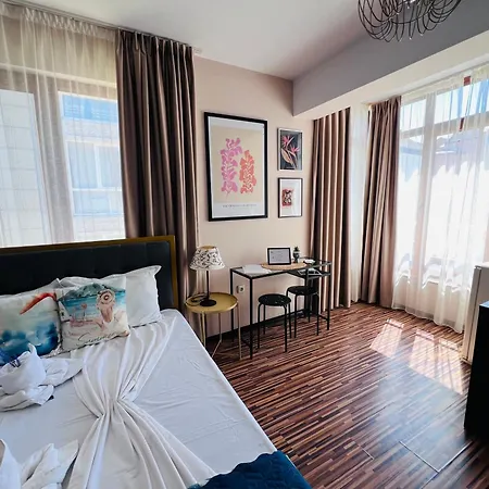 Apartment Desi House 302 A Large Cozi *